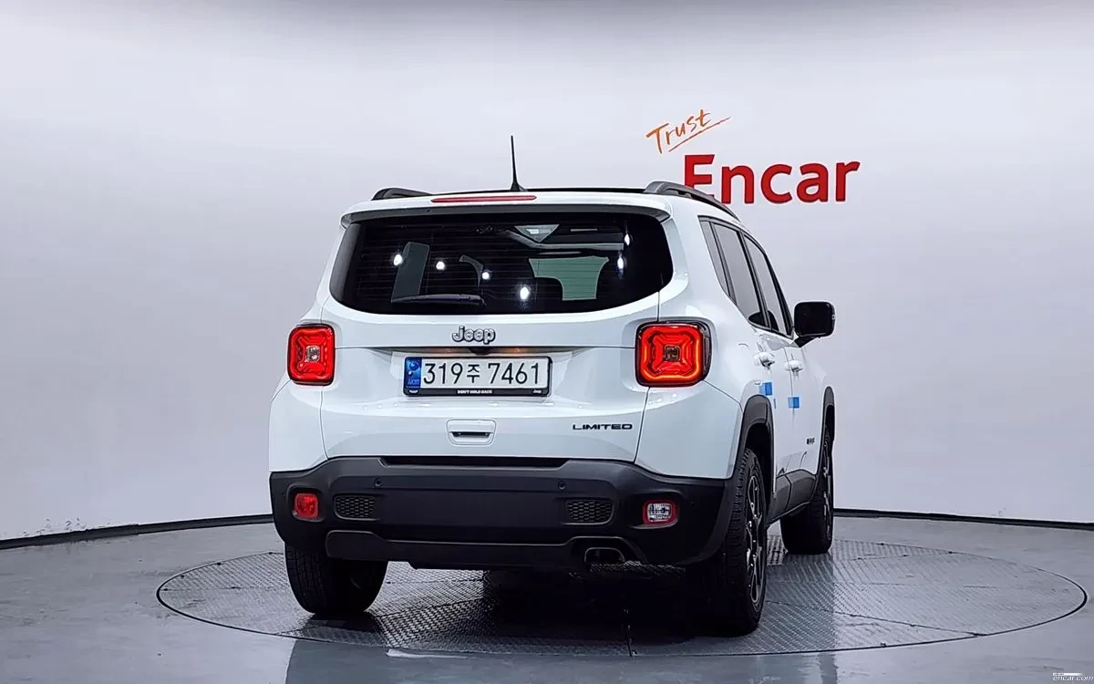 Jeep Renegade LIMITED 2.4 TIGERSHARK| ПАНО| КАМЕРА| , снимка 4 - Автомобили и джипове - 54777233