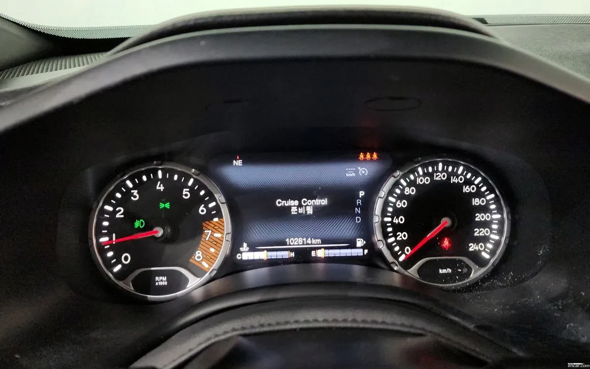 Jeep Renegade LIMITED 2.4 TIGERSHARK| ПАНО| КАМЕРА| , снимка 9 - Автомобили и джипове - 54777233