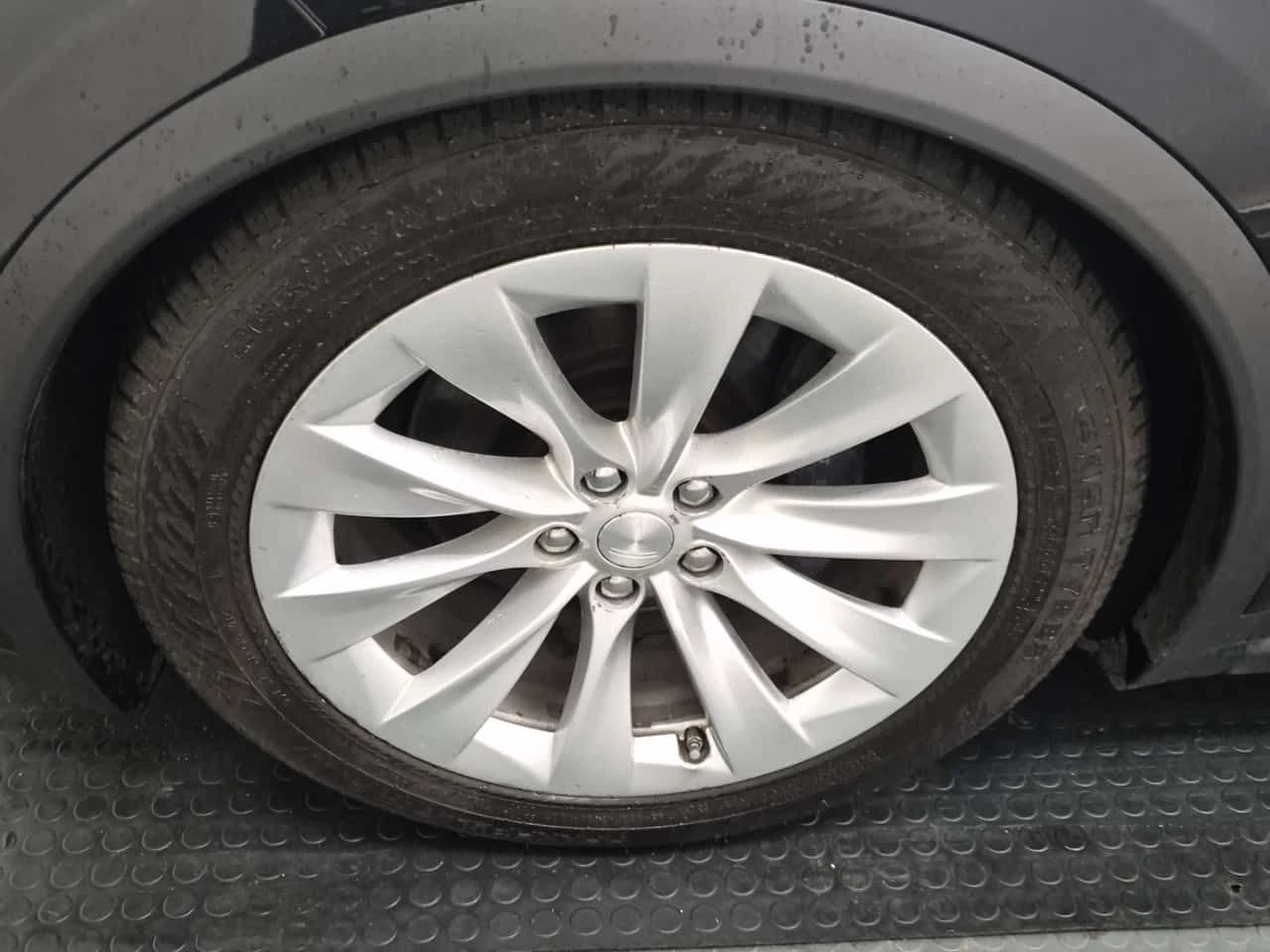 Tesla Model X 90D| ПОДГРЕВИ| ПАМЕТ| 7 МЕСТЕН| , снимка 6 - Автомобили и джипове - 54868750