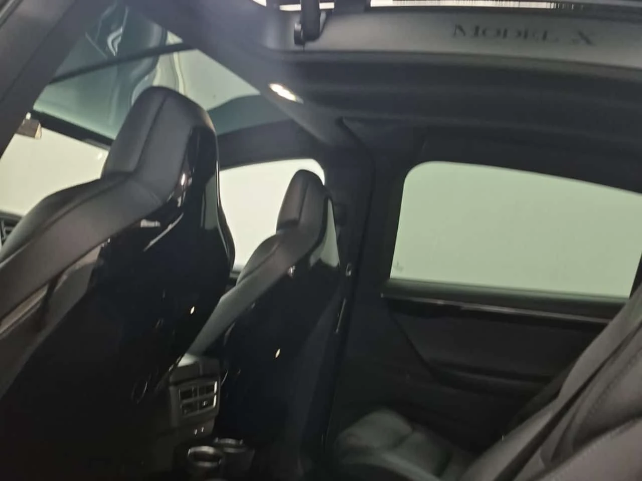 Tesla Model X 90D| ПОДГРЕВИ| ПАМЕТ| 7 МЕСТЕН| , снимка 14 - Автомобили и джипове - 54868750