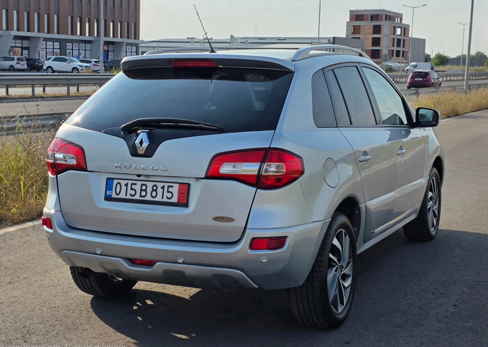Renault Koleos 2.0dci 173ks 4x4 PANORAMA/NAVI/KAMERA, снимка 6 - Автомобили и джипове - 55606303