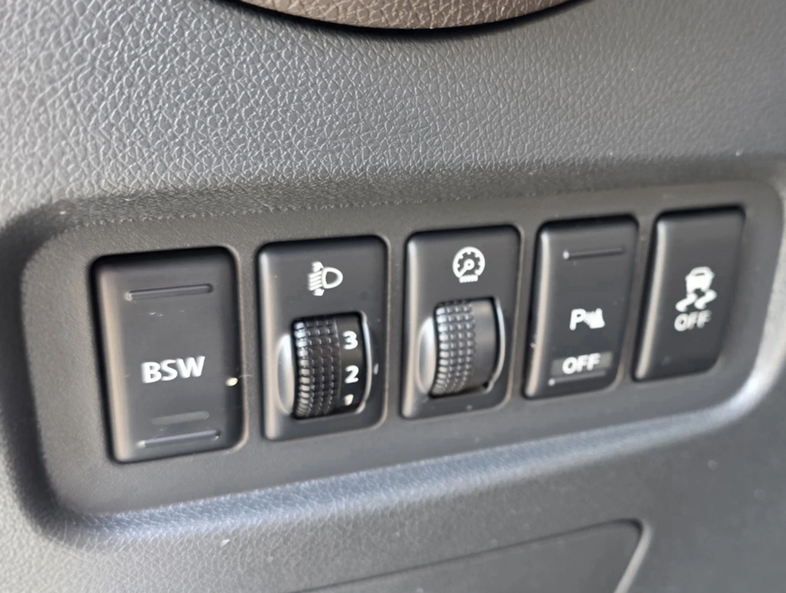 Renault Koleos 2.0dci 173ks 4x4 PANORAMA/NAVI/KAMERA, снимка 13 - Автомобили и джипове - 55606303