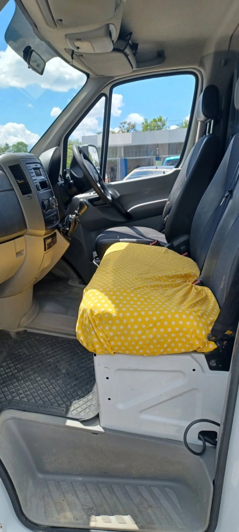 Mercedes-Benz Sprinter 314 314D Двойна Кабина Самосвал ДЕСЕН ВОЛАН, снимка 3 - Бусове и автобуси - 50956843