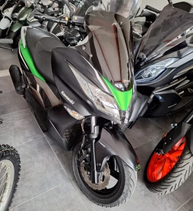  Kawasaki J300