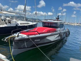 Моторна яхта Axopar BRABUS Shabow 1000 Cross Cabin 38ft, снимка 5