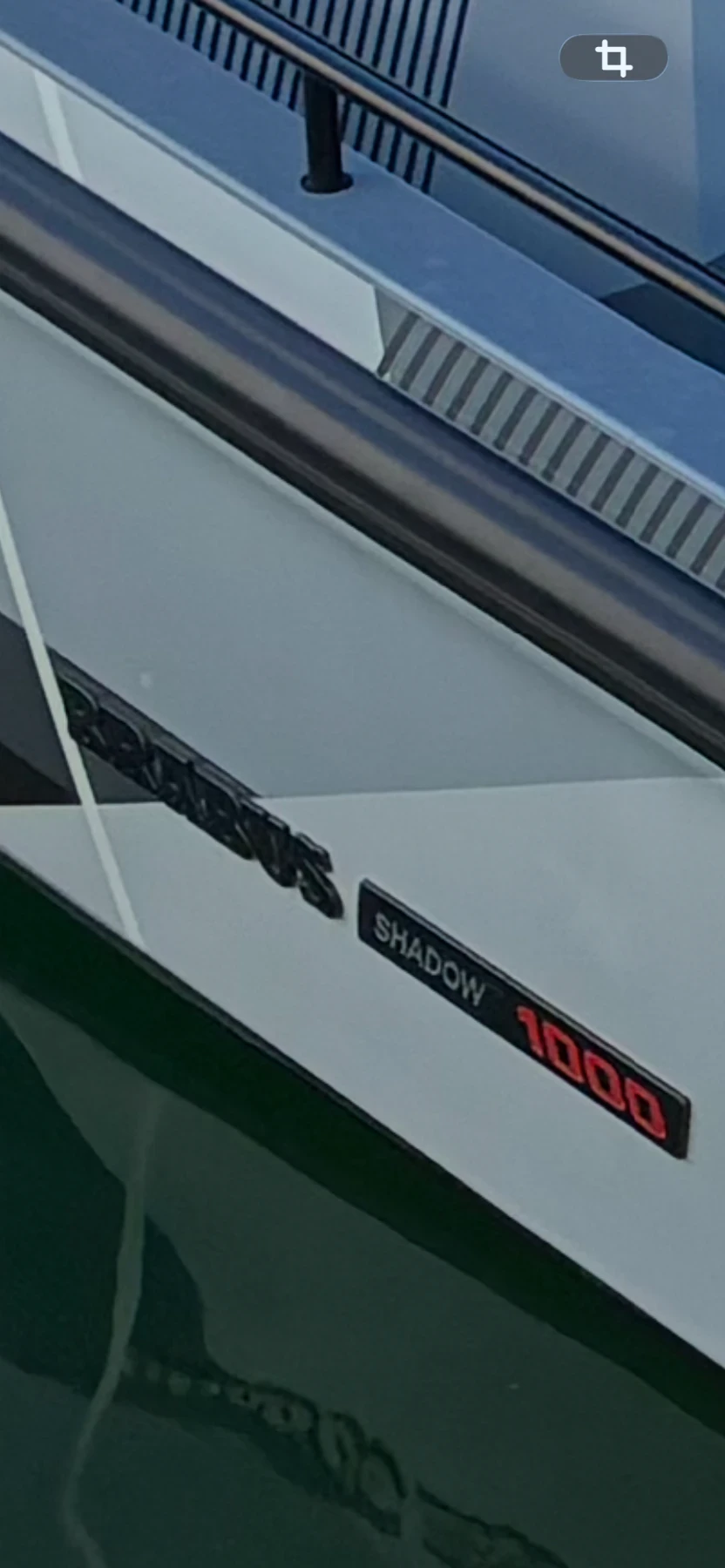 Моторна яхта Axopar BRABUS Shabow 1000 Cross Cabin 38ft, снимка 16 - Воден транспорт - 55979639