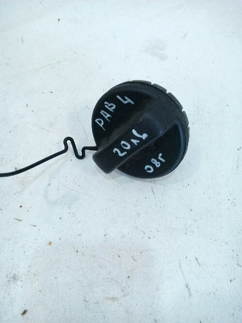 Капачка резервоар Тойота Рав4