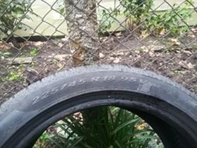 Гуми Зимни 225/45R18, снимка 7