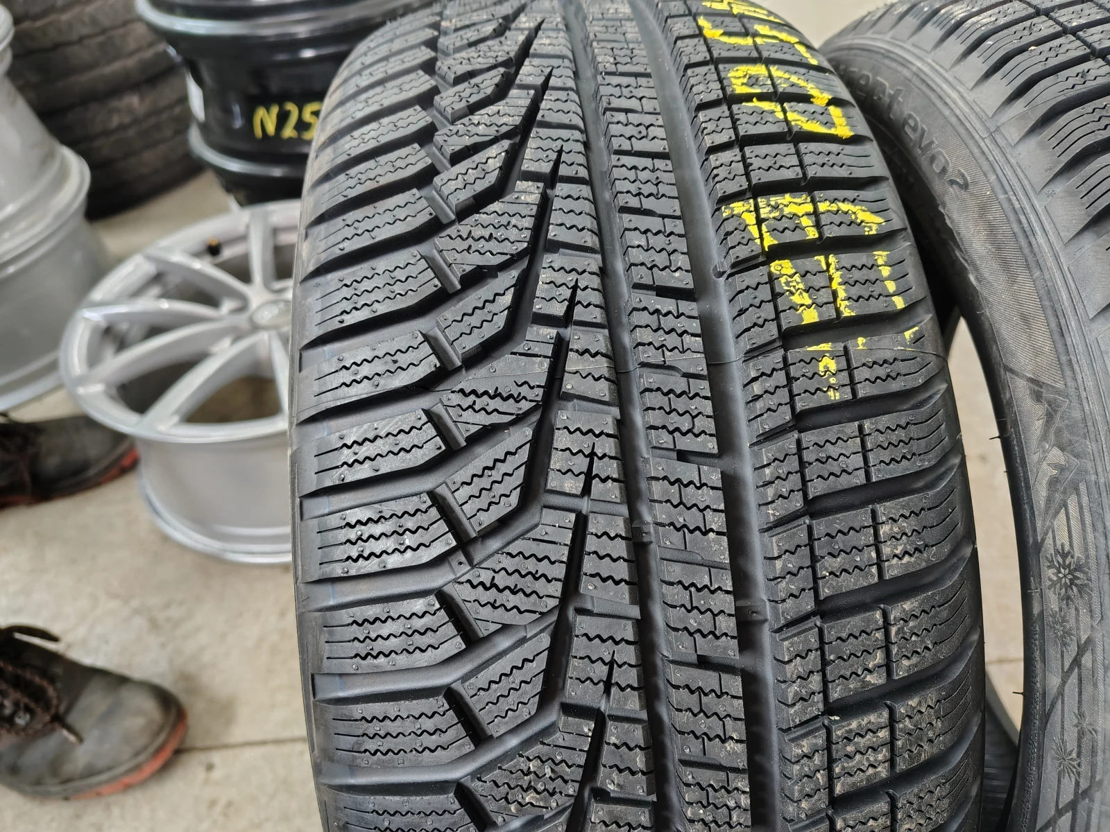 ���� 215/50R17 | Mobile.bg � ����������� 2