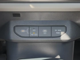 Kia EV4 Wind Premium, снимка 12
