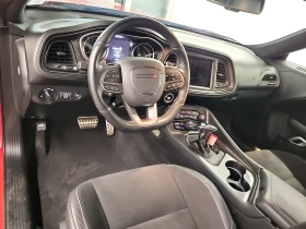 Обява за продажба на Dodge Challenger * SCAT PACK 392 * CARFAX * БЕЗ ПЪРВОНАЧАЛНА ВНОСКА ~90 000 лв. - изображение 7 | Auto.bg Обява за продажба на Dodge Challenger * SCAT PACK 392 * CARFAX * БЕЗ ПЪРВОНАЧАЛНА ВНОСКА ~90 000 лв. - изображение 7