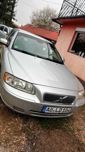 Volvo V70 2.4D 185к.с 6скорости във топ състояние.  - 3300 € / 6454.24 лв. - 72110092 2