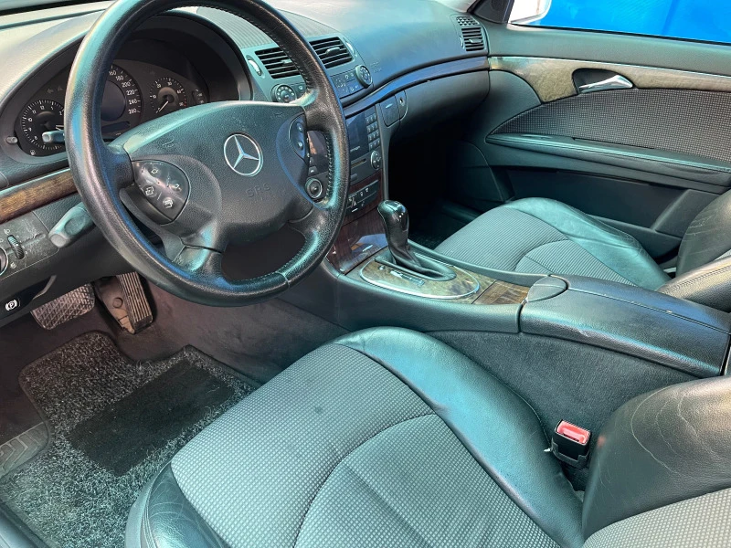 Mercedes-Benz E 200 CDI , снимка 4 - Автомобили и джипове - 47320709