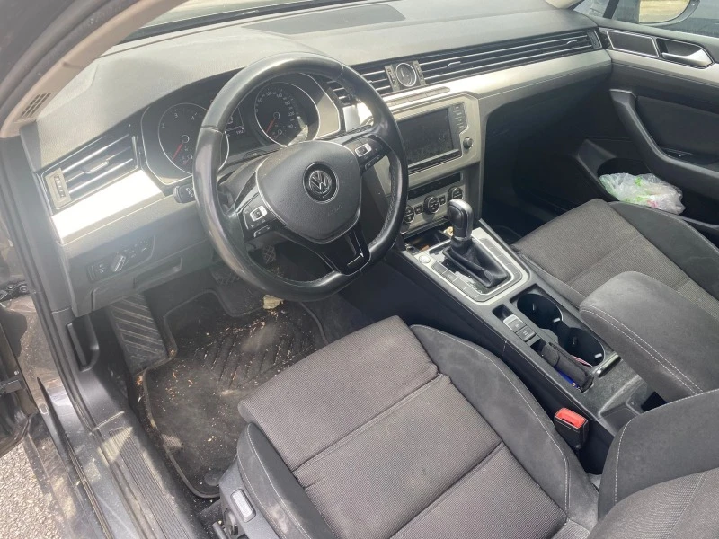 VW Passat ТЪРГОВЦИ 2.0TDI DSG COMFORTLINE, снимка 5 - Автомобили и джипове - 46890462