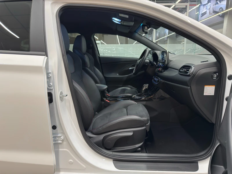 Hyundai I30 Fastback EXCLUSIVE N Line, снимка 16 - Автомобили и джипове - 52401434