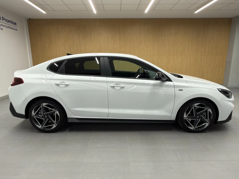 Hyundai I30 Fastback EXCLUSIVE N Line, снимка 6 - Автомобили и джипове - 52401434
