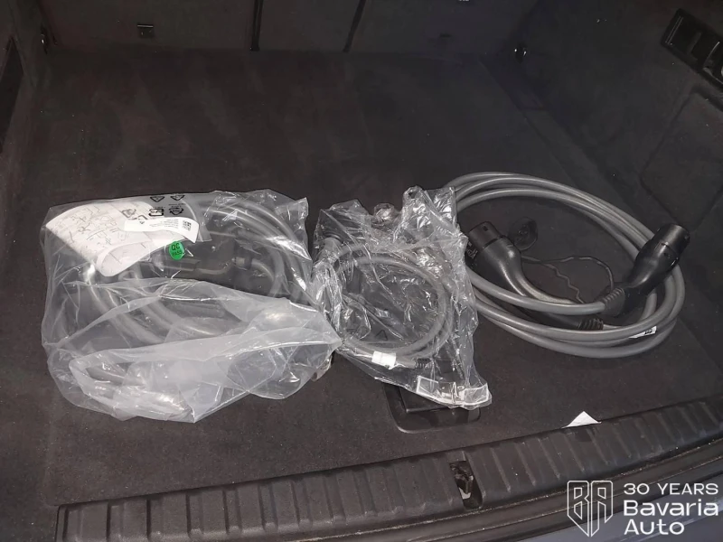 BMW iX 40 xDrive Sport, снимка 13 - Автомобили и джипове - 52834315