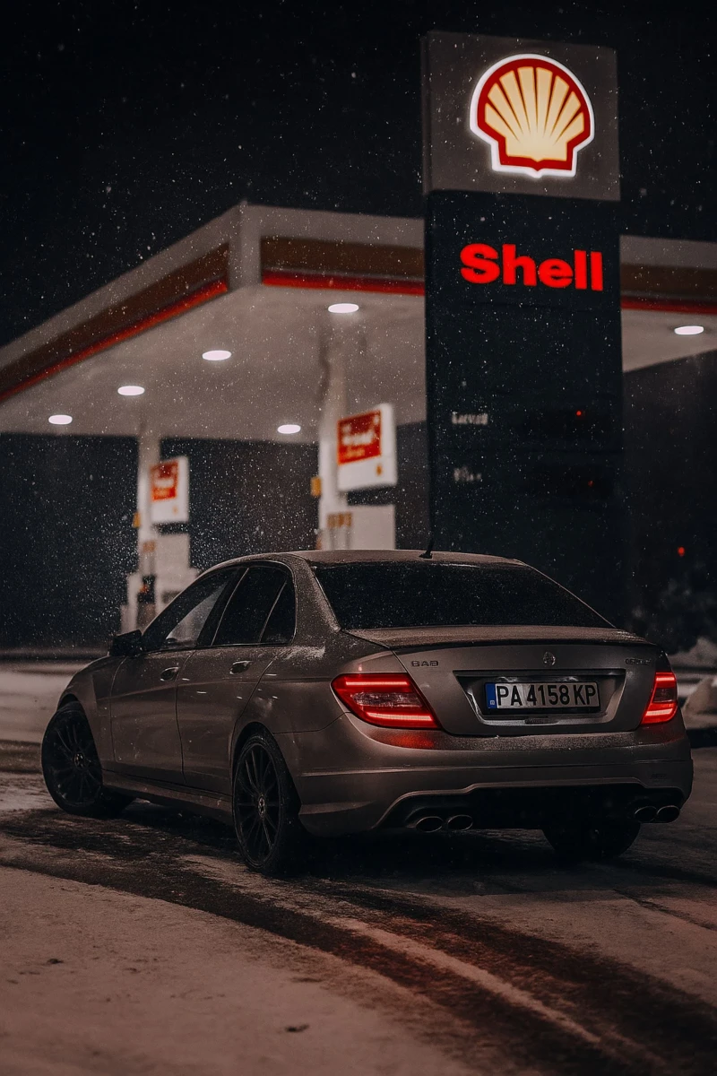 Mercedes-Benz C 320 Mercedes-benz C320 , снимка 14 - Автомобили и джипове - 53145611