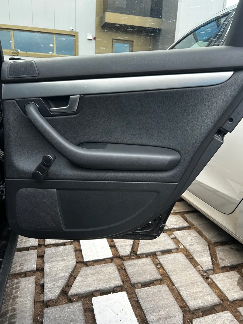 Audi A4 1.8 T, снимка 12 - Автомобили и джипове - 53181814