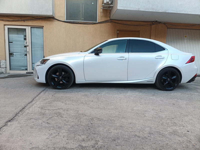 Lexus IS 300 IS 300 h, снимка 2 - Автомобили и джипове - 53382143