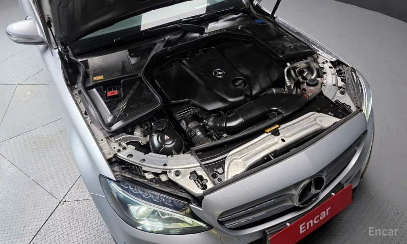 Mercedes-Benz C 220, снимка 6 - Автомобили и джипове - 53515526