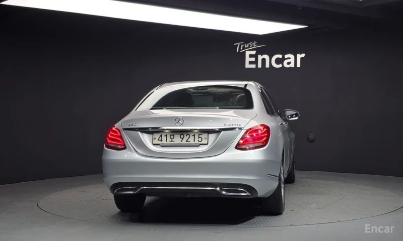 Mercedes-Benz C 220, снимка 4 - Автомобили и джипове - 53515526