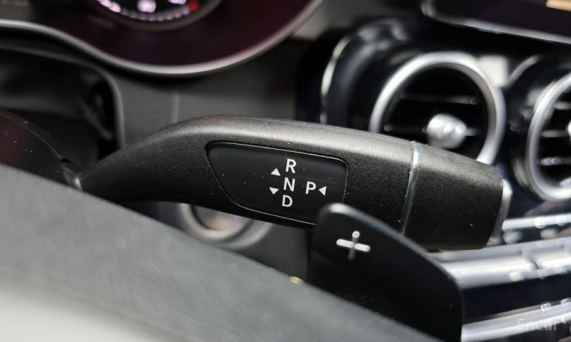 Mercedes-Benz C 220, снимка 9 - Автомобили и джипове - 53515526