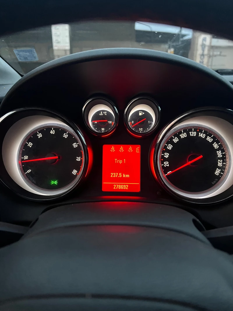 Opel Astra J / ГАЗ, снимка 6 - Автомобили и джипове - 53566414