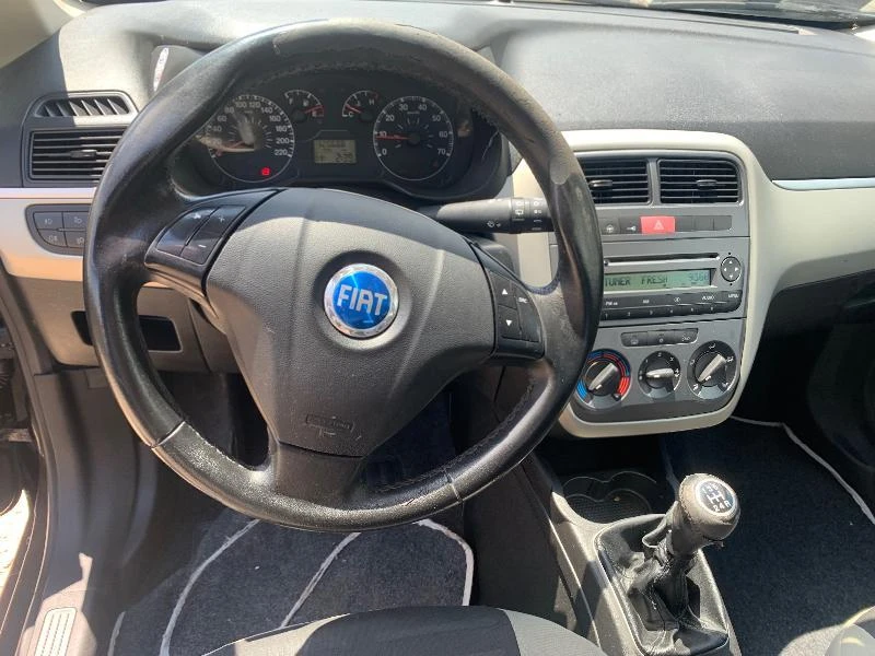 Fiat Punto 1.3/1.9 multi jet 75/130кс, снимка 11 - Автомобили и джипове - 37028324