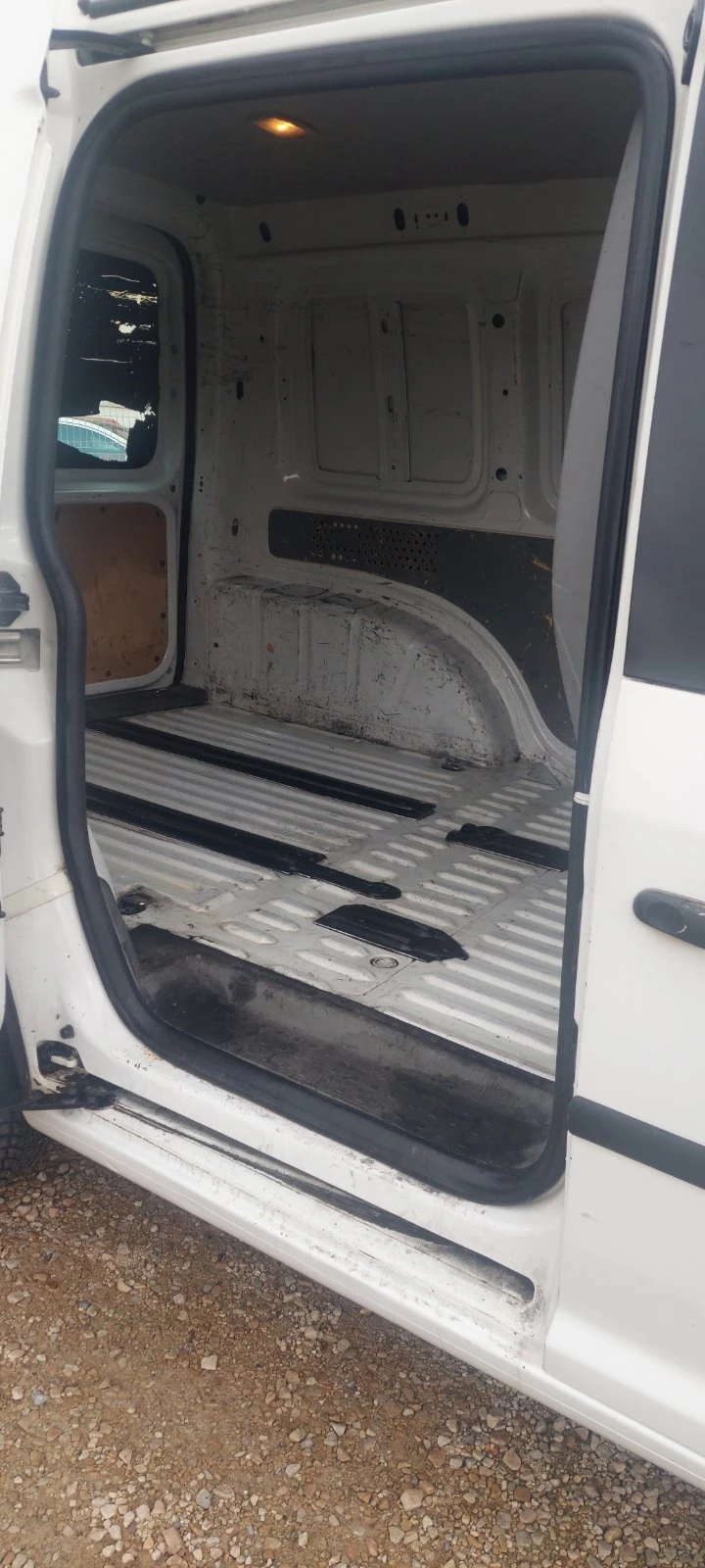 VW Caddy 2.0 бензин/газ, снимка 12 - Автомобили и джипове - 53026245