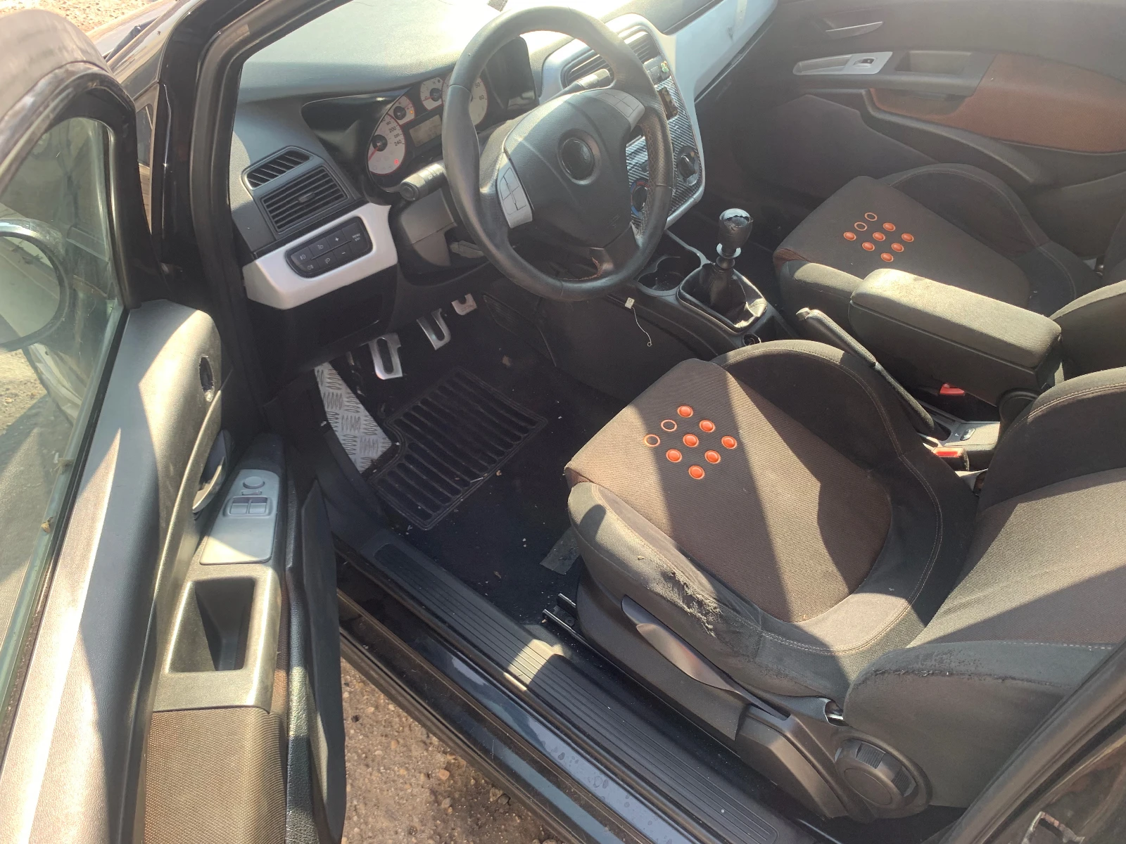 Fiat Punto 1.3/1.9 multi jet 75/130кс | Mobile.bg — изображение 16