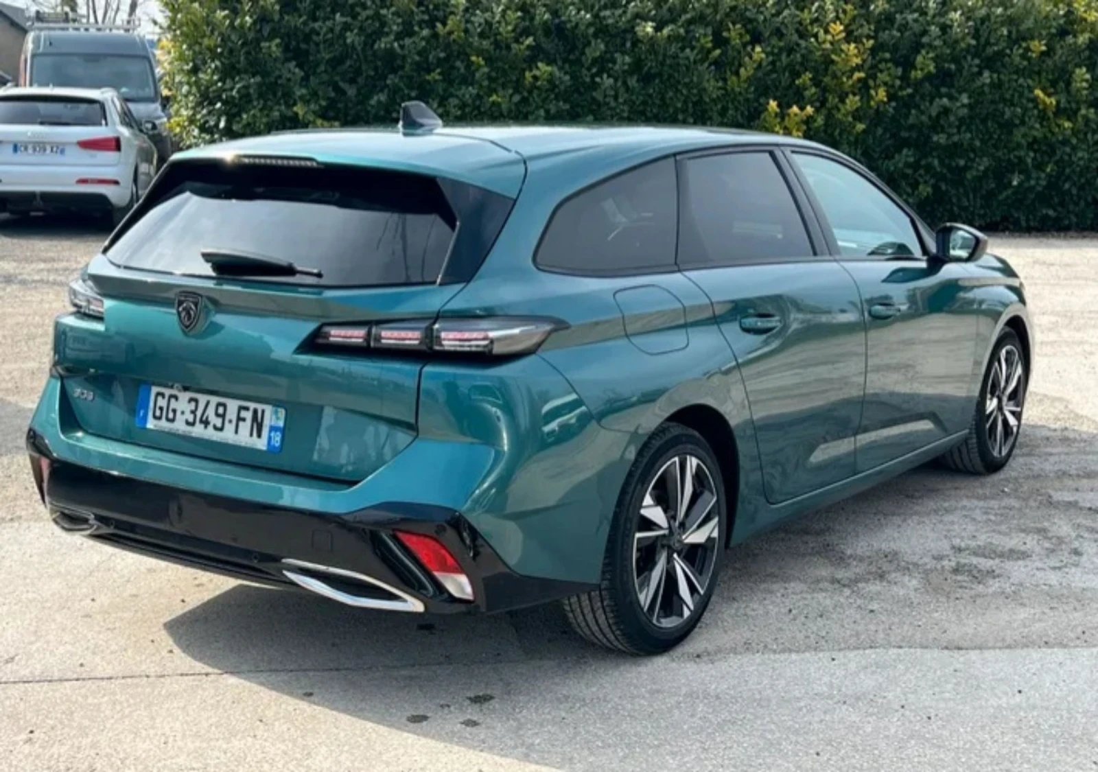 Peugeot 308 1.5BlueHdi EAT8 ALLURE - изображение 4