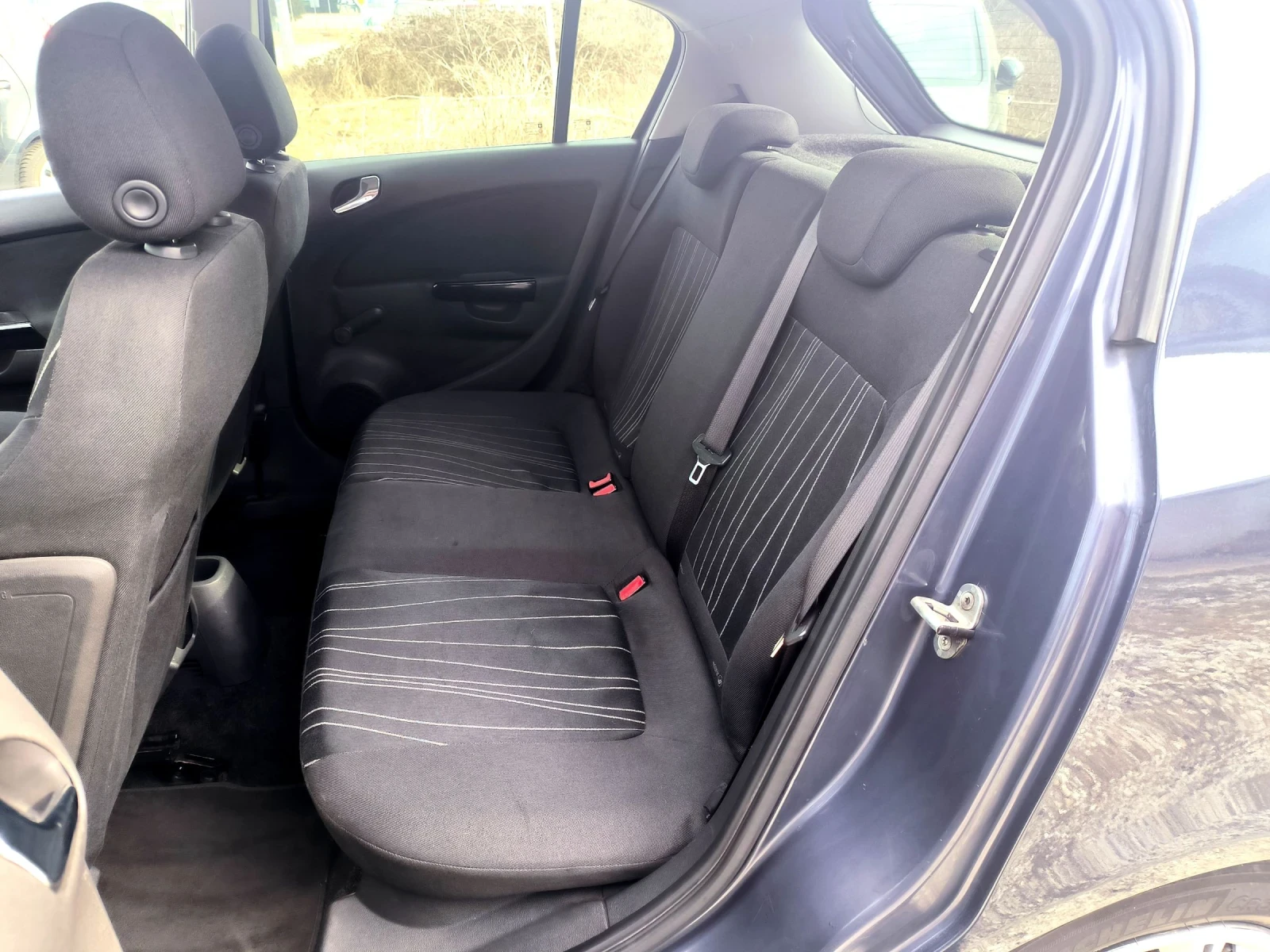 Opel Corsa 1.2 Газ-Бензин - изображение 9