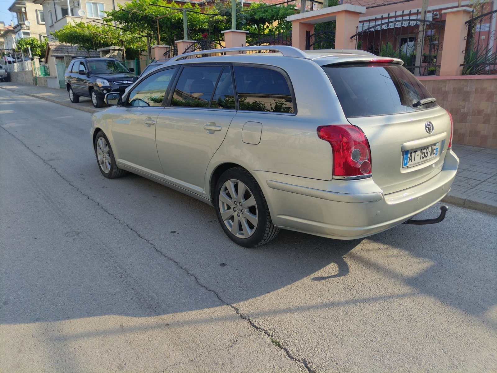 Toyota Avensis 2.2 D4D ШЕСТ СКОРОСТИ  - изображение 10