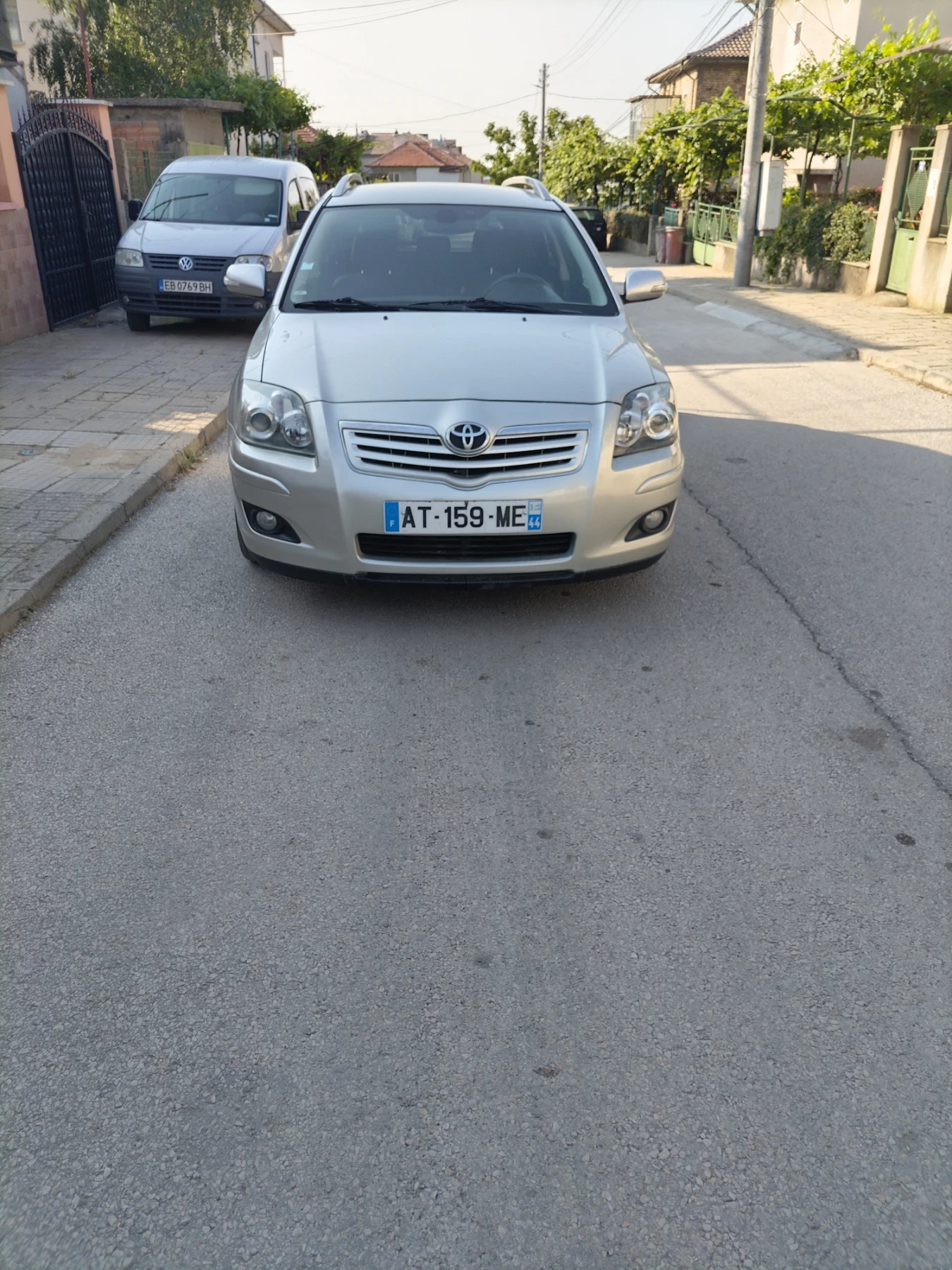 Toyota Avensis 2.2 D4D ШЕСТ СКОРОСТИ  - изображение 2