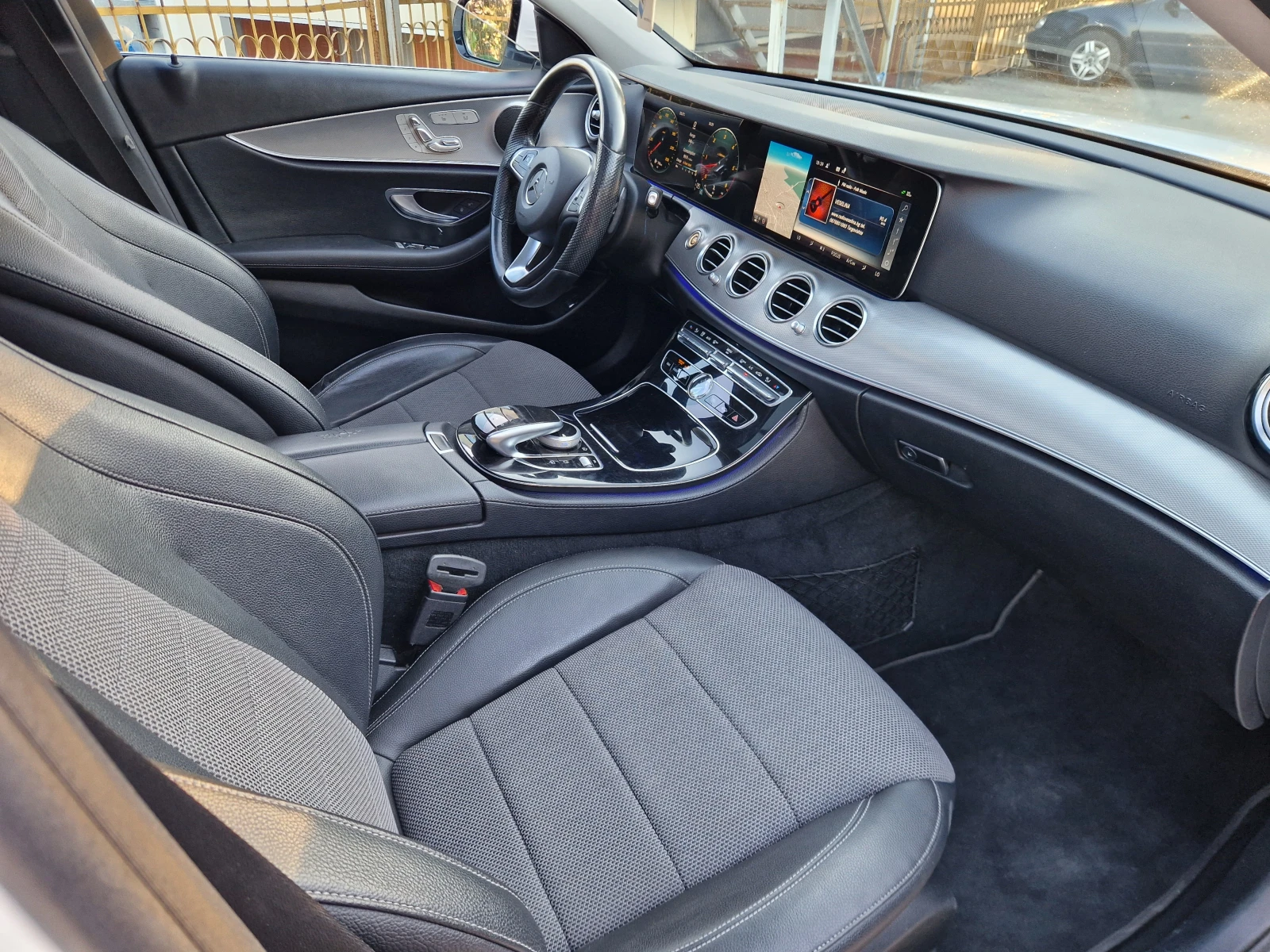 Mercedes-Benz E 350 9g/Digital/Top - изображение 8