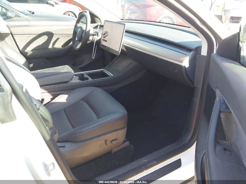 Tesla Model Y Performance Dual Motor All-Wheel Drive | Mobile.bg � ����������� 5