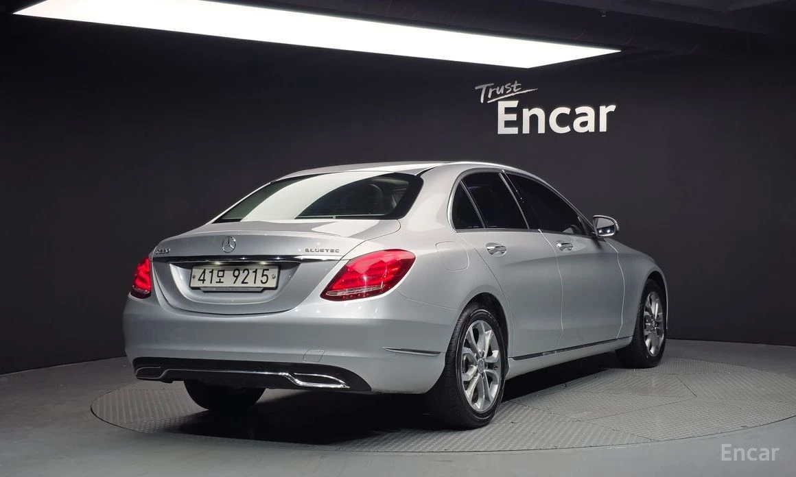 Mercedes-Benz C 220  - изображение 2