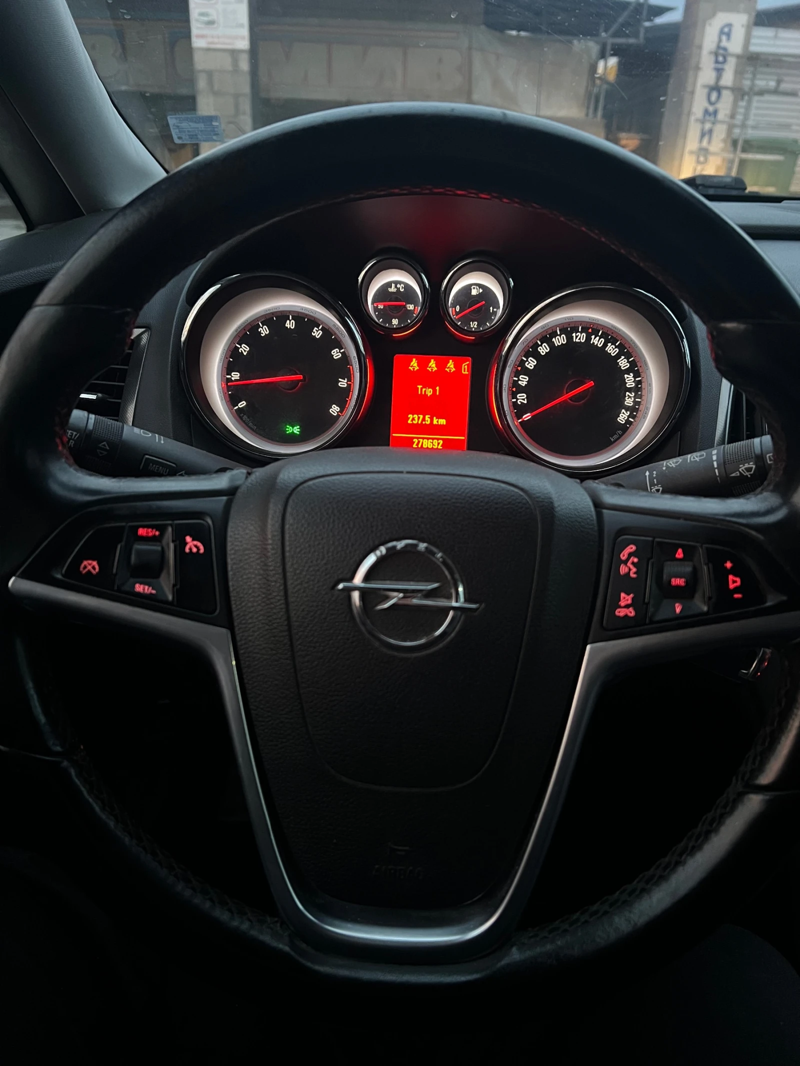 Opel Astra J / ГАЗ - изображение 8