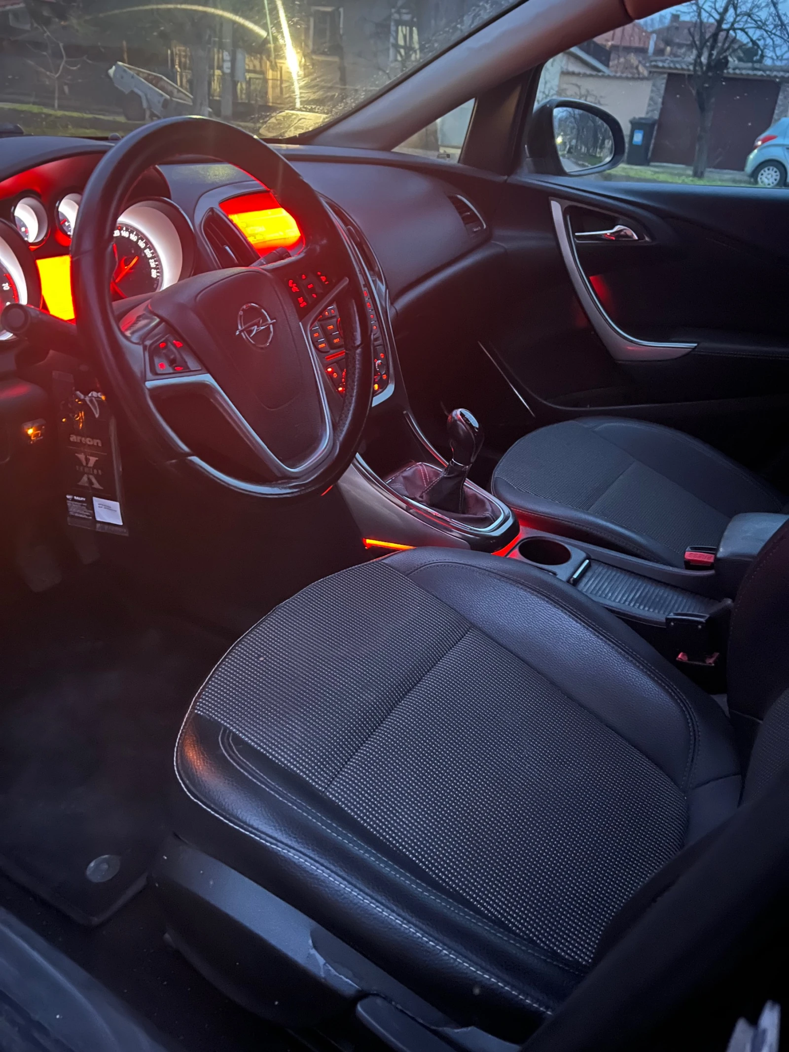 Opel Astra J / ГАЗ - изображение 7