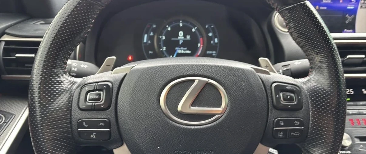 Lexus IS 350 F Sport * * Red Interior * * Обдухване * * Камера , снимка 4 - Автомобили и джипове - 53746953