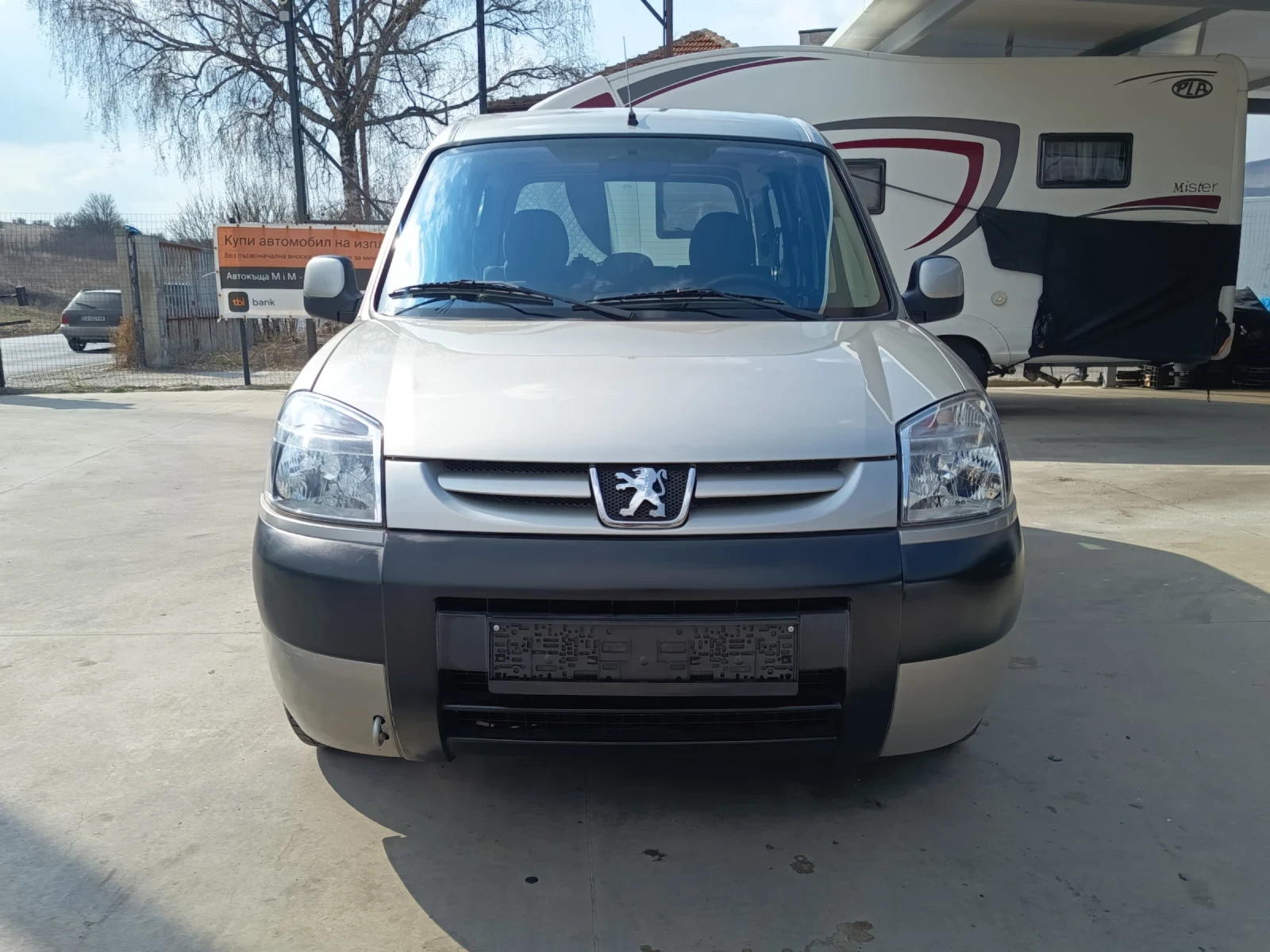 Peugeot Partner 1.4i, снимка 14 - Автомобили и джипове - 53944151
