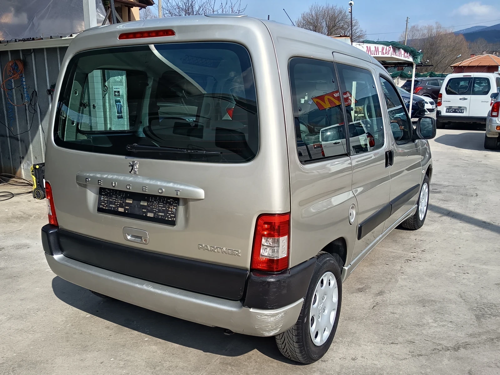 Peugeot Partner 1.4i, снимка 4 - Автомобили и джипове - 53944151