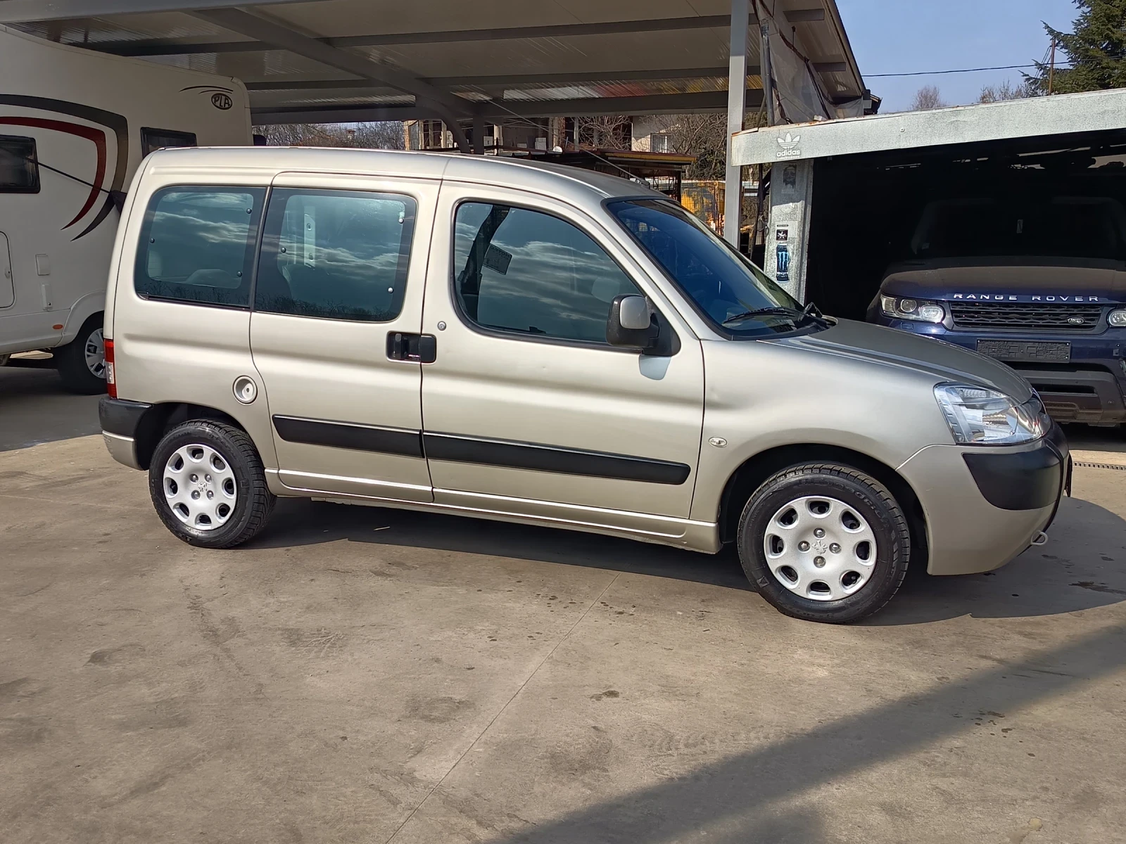 Peugeot Partner 1.4i, снимка 3 - Автомобили и джипове - 53944151