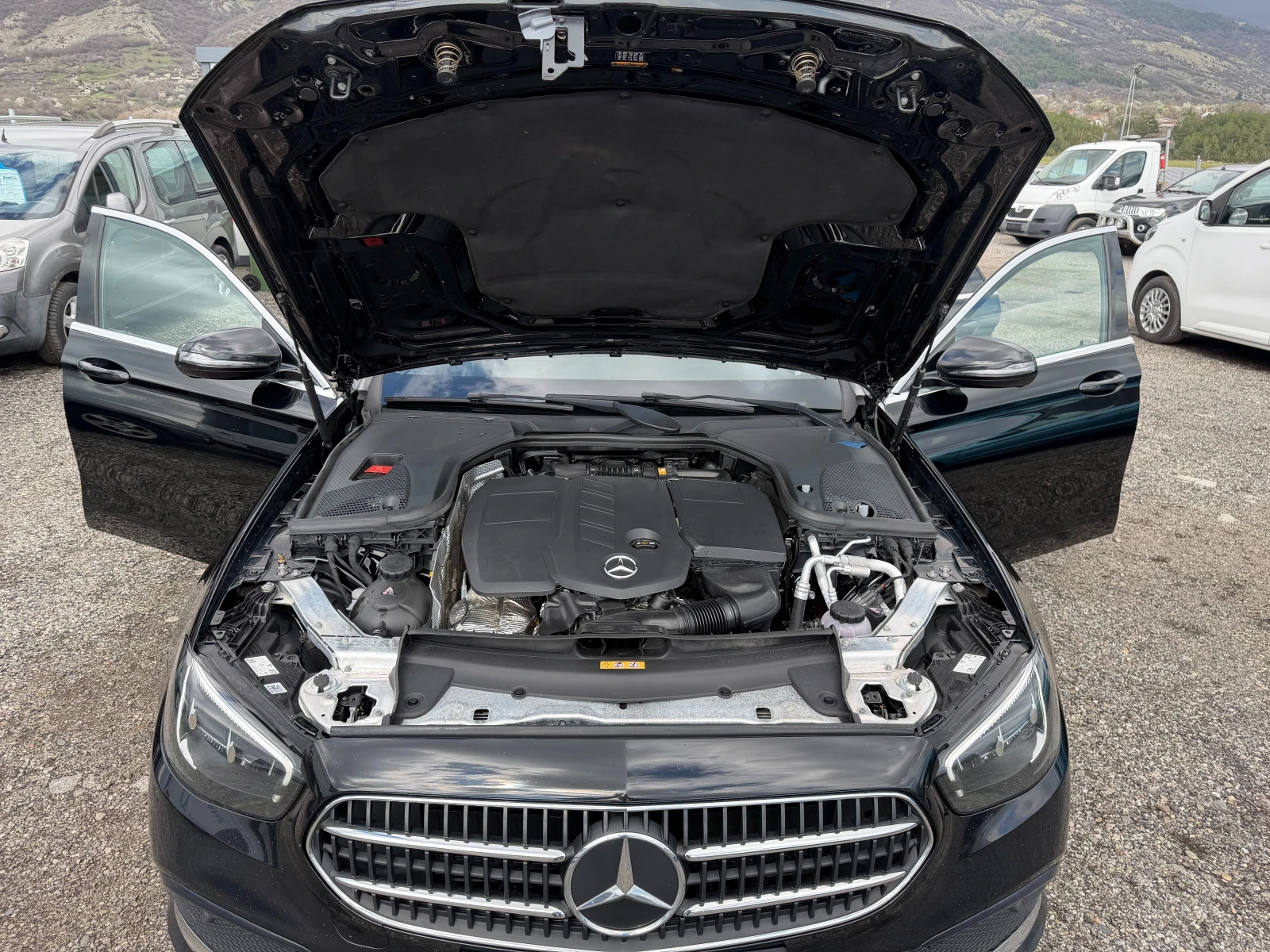 Mercedes-Benz E 230 2023, снимка 17 - Автомобили и джипове - 53990909