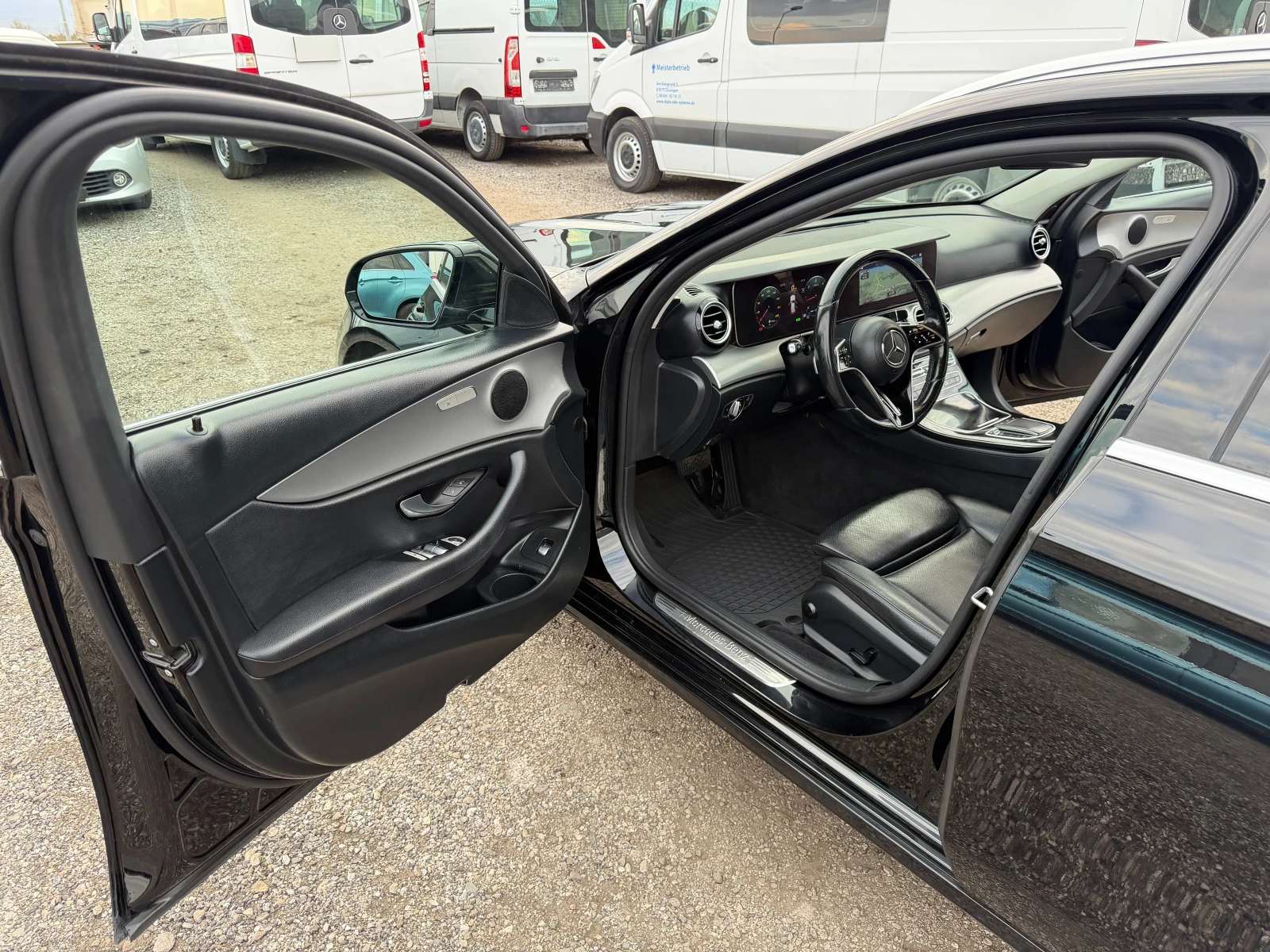 Mercedes-Benz E 230 2023, снимка 9 - Автомобили и джипове - 53990909