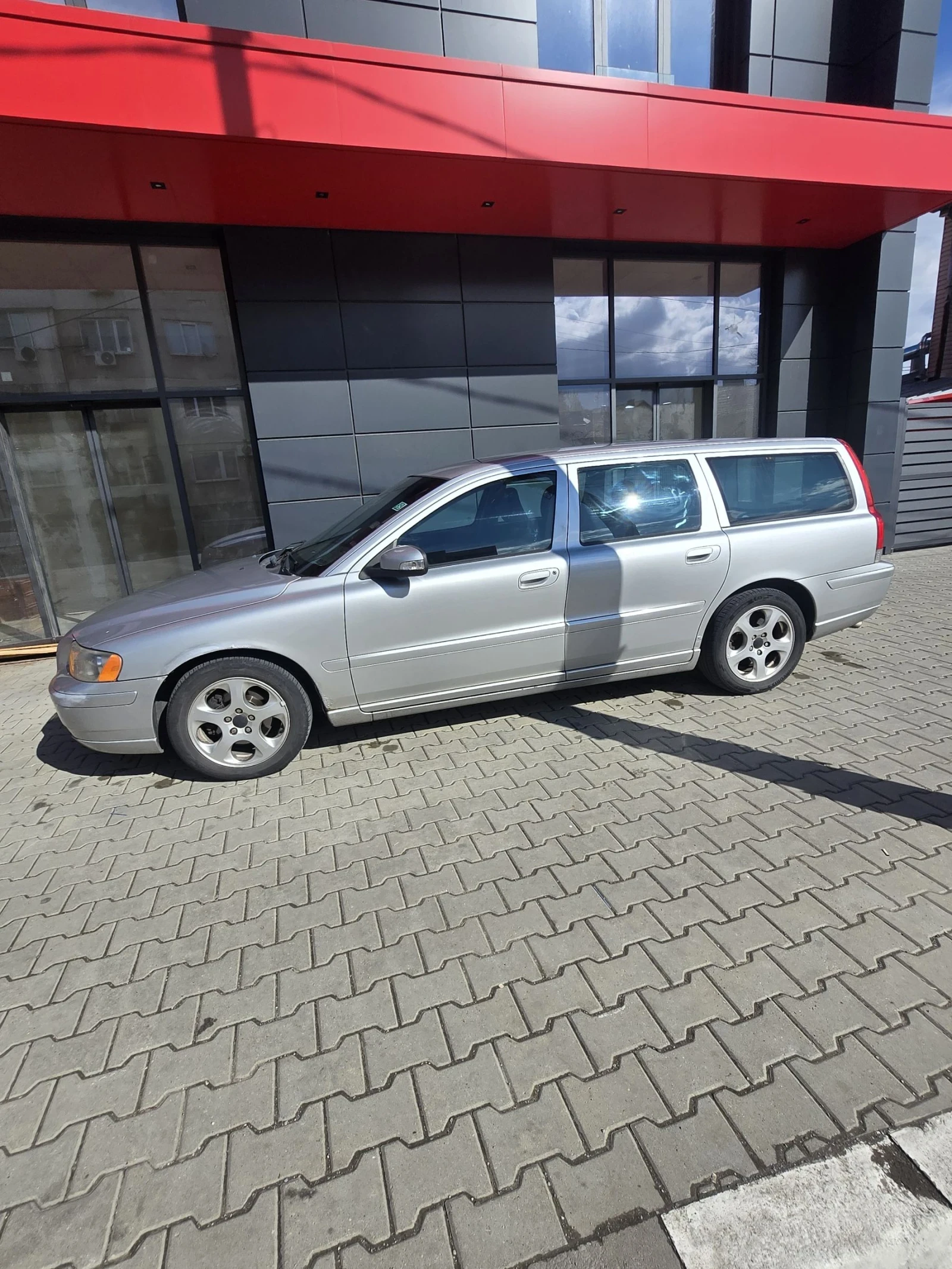 Volvo V70 2.4D 185к.с 6скорости  ПРОМОЦИЯ. , снимка 3 - Автомобили и джипове - 54071926