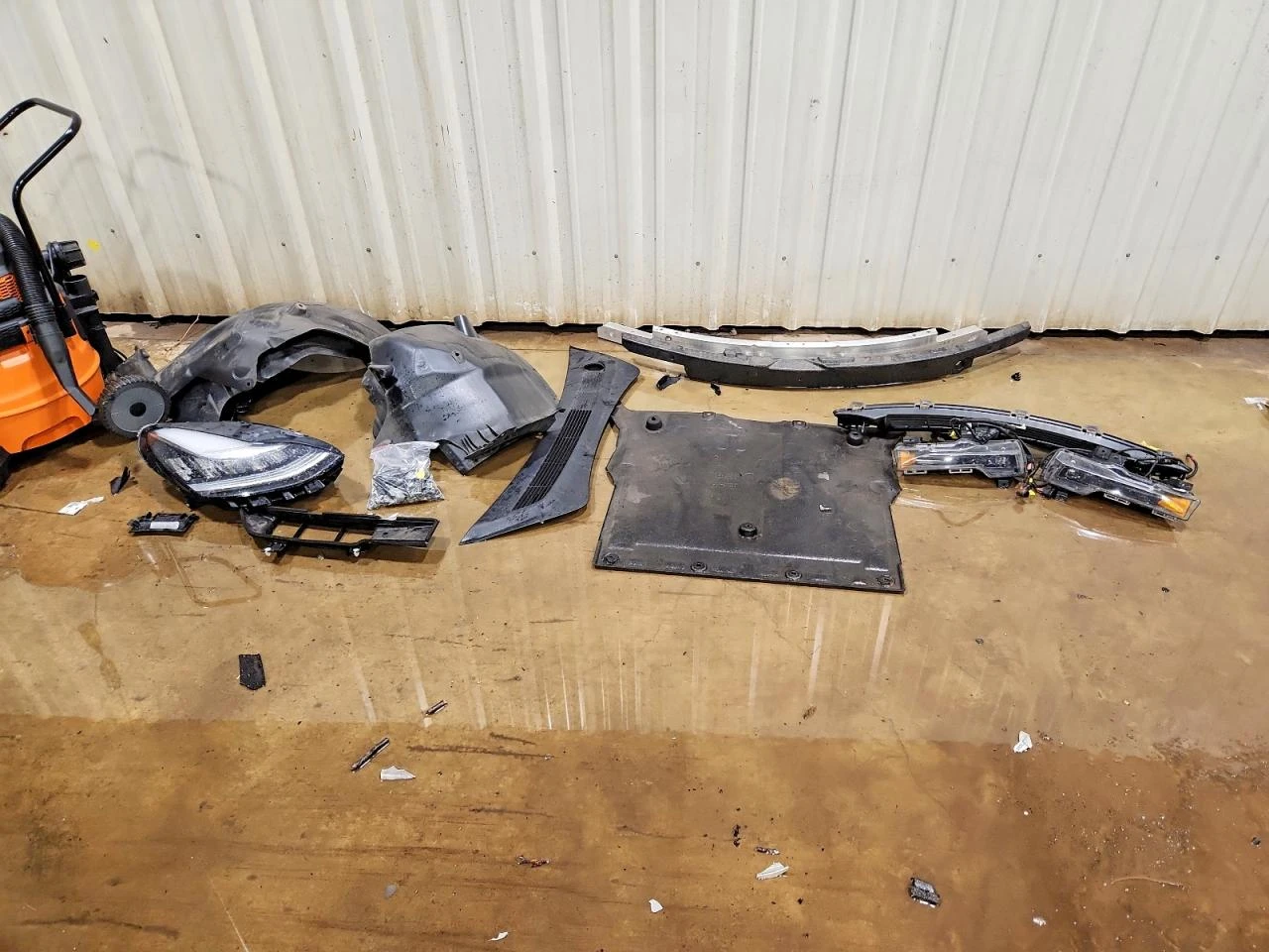 Tesla Model 3, снимка 12 - Автомобили и джипове - 54155726