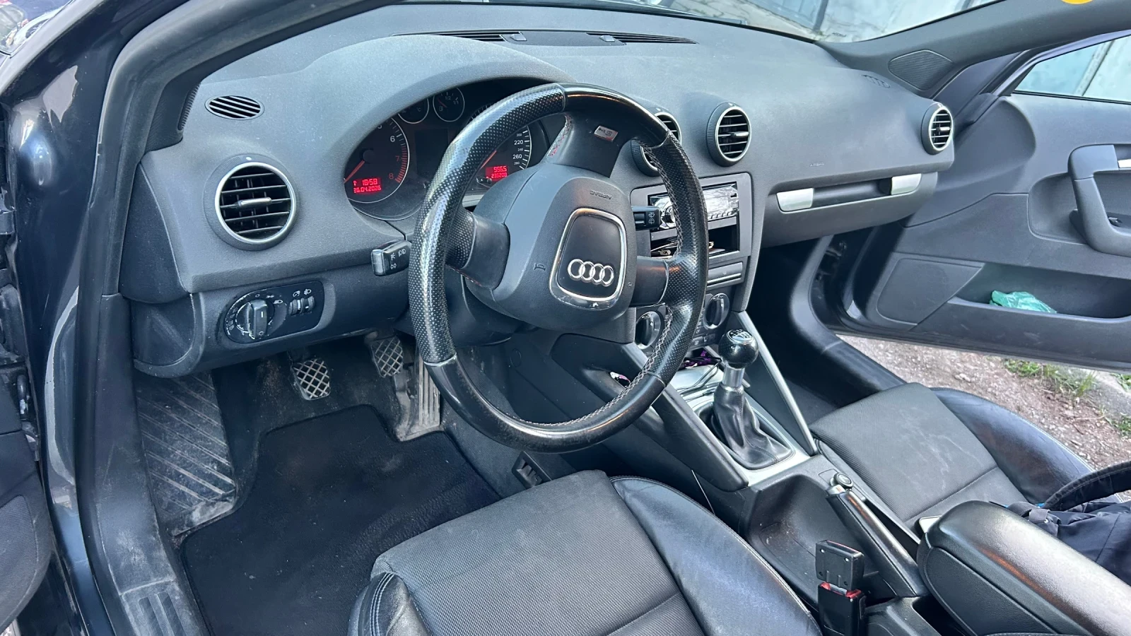 Audi A3 2.0 TFSI S line sportback, снимка 12 - Автомобили и джипове - 54322372