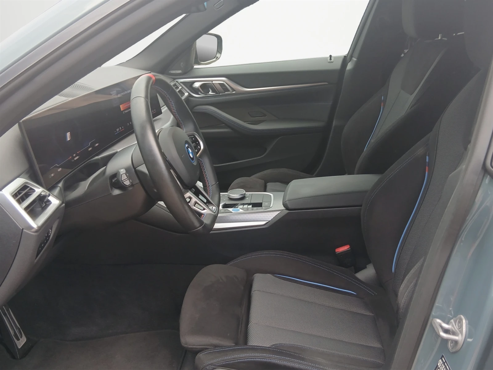 BMW i4 M50 xDrive Гран Купе, снимка 6 - Автомобили и джипове - 54830501